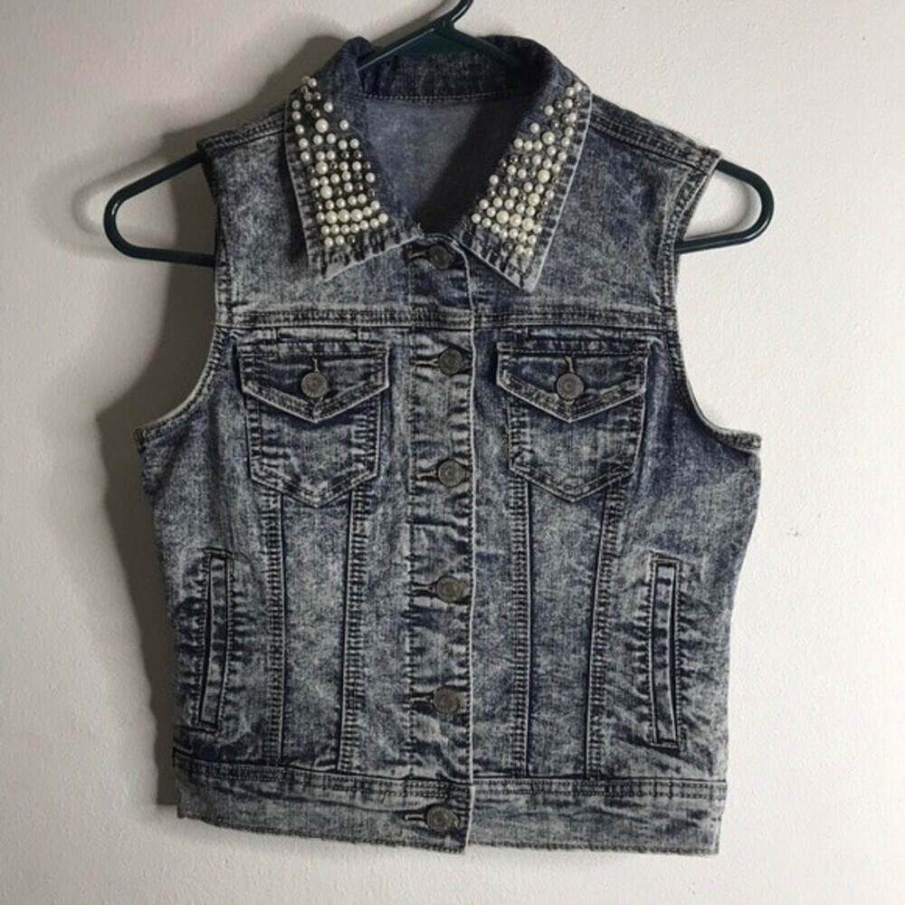 Wax jeans Acid‎ wash bedazzled denim vest cutoff sleeves with pearls